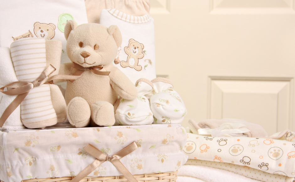 10 Best Baby Gifts For New Mothers: Features, Price, Pros & Cons